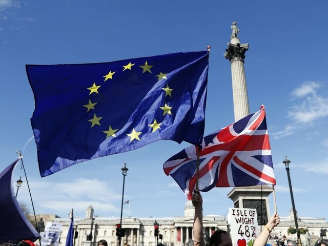 Ministri krajín EÚ absolvujú dôležité rokovanie o Brexite