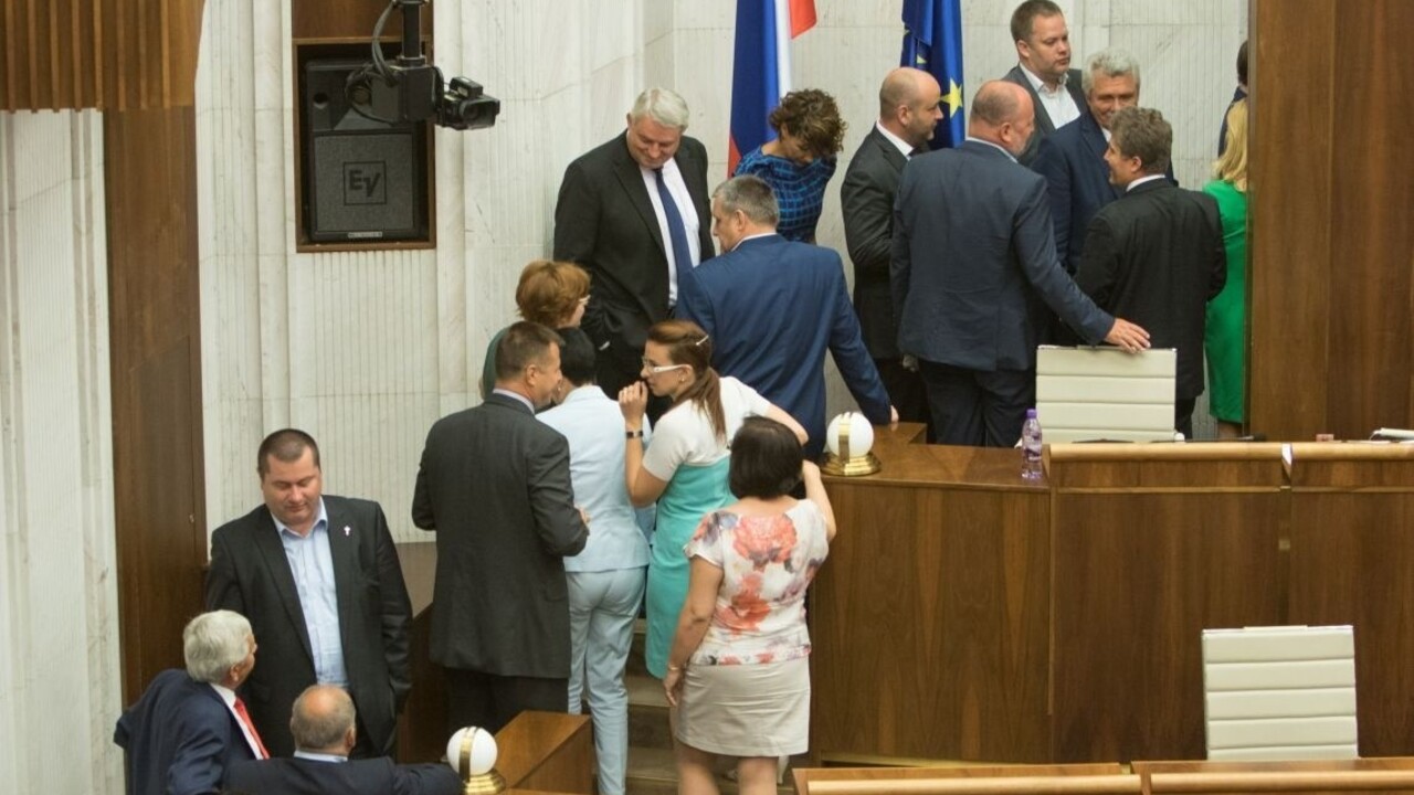 Rezníka podľa opozície pomohli zvoliť fašisti, Glváč to odmieta