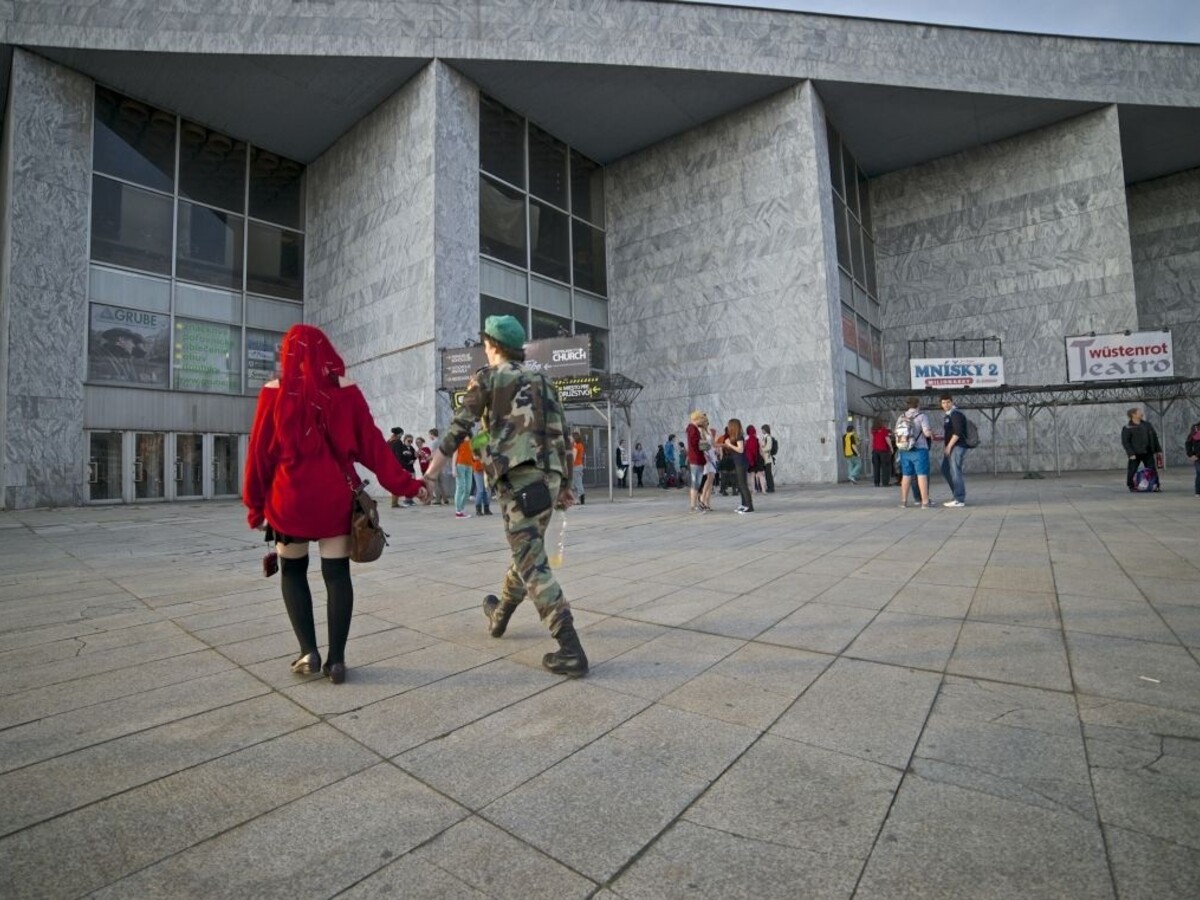 Bratislava Istropolis budova 1140 px (TASR)