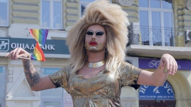 ukraine-gay-pride-50664-68d52e5245c549cba52da75634b6b68f_0a000002-fc1a-4579.jpg