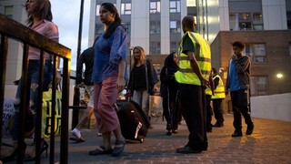 Smrtiaci požiar sa môže opakovať, evakuovali tisícky Londýnčanov