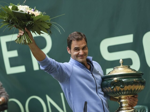 Federer triumfoval v nemeckom Halle, vo finále zdolal Zvereva