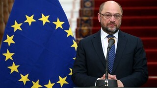 Schulz obvinil Merkelovú. Podľa neho podkopáva demokraciu