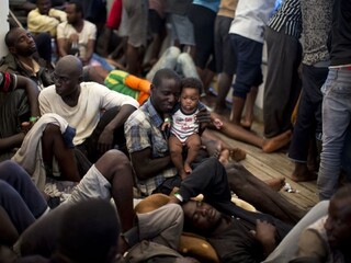 Taliani pohrozili Únii, že nebudú prijímať lode s migrantmi