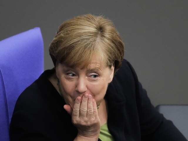 Merkelová nepriamo kritizovala Trumpa, podľa nej sa hlboko mýli