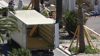 Od tragédie v Nice prešiel rok, v meste stavajú nové bariéry