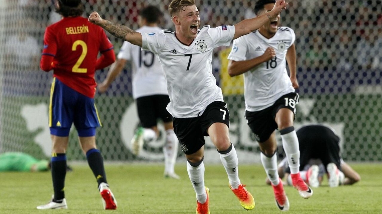 Nemci sa po tesnom triumfe nad Španielmi stali majstrami Európy