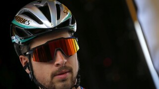 Škandál či hrozivý pád. Svet reaguje na diskvalifikáciu Sagana