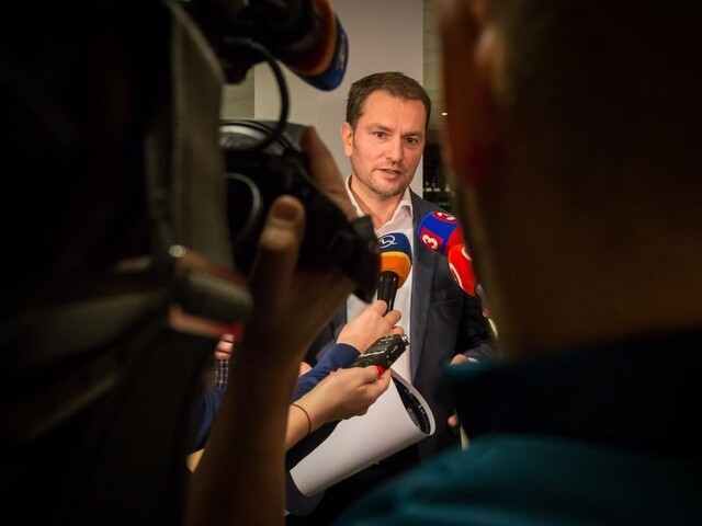 Matovič opäť neuspel s ospravedlnením, prišiel už o dva platy