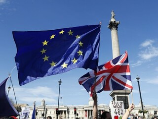 Brexit možno nebude. Ľudia by ešte mali popremýšľať, tvrdí Cable