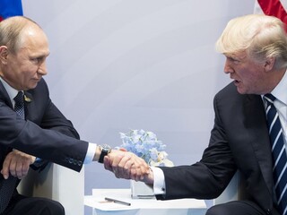 Trump Putin spolupráca 1140 px (SITA/AP).jpg
