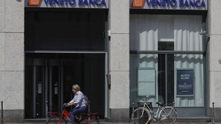 Taliansko chce zachrániť svoje banky, minúť má miliardy eur