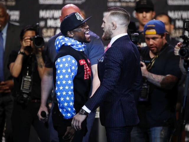 Mayweather a McGregor predviedli šou už na tlačovej konferencii