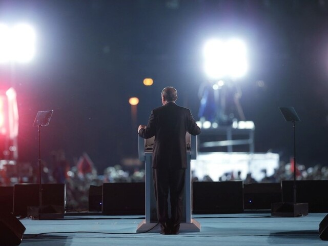 Erdogan sľúbil obnovenie trestu smrti, neodradí ho ani kritika Únie