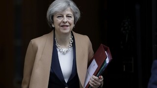 Británia bude potrebovať na odchod z Únie ešte nejaký čas