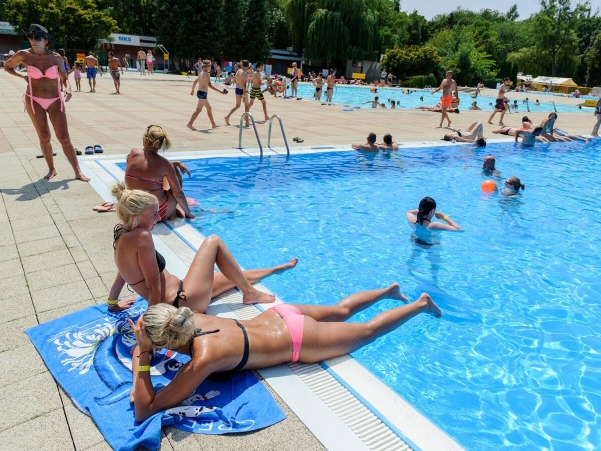 kúpalisko teplo opaľovanie sa 1140 px (SITA/Martin Havran)