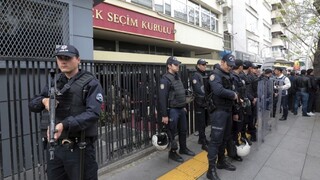Kritika nie je v Turecku vítaná, úrady zatkli šiestich aktivistov