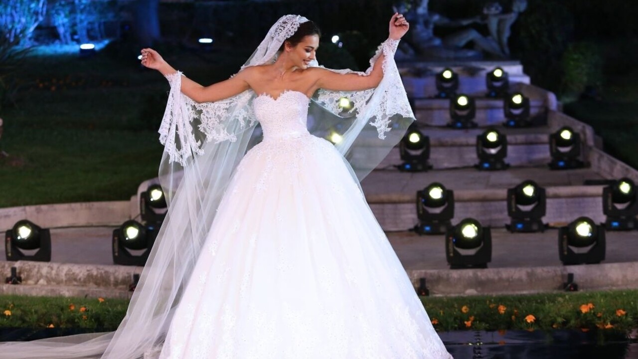 nevesta svadobné šaty svadba 1140 px (SITA/AP)