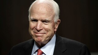 Senátorovi McCainovi diagnostikovali agresívny typ rakoviny