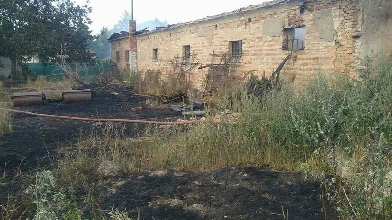 V Kvetoslavove horela stodola, žene už pomôcť nevedeli