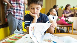 Pedagogickí a odborní zamestnanci škôl si začiatkom septembra prilepšia