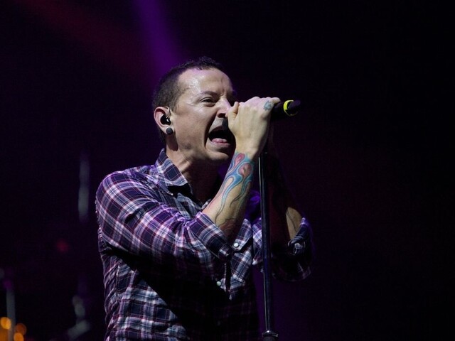 Frontman skupiny Linkin Park je mŕtvy, spáchal samovraždu