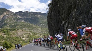 Jazdci si nevydýchnu, čaká ich najdlhšia etapa Tour de France