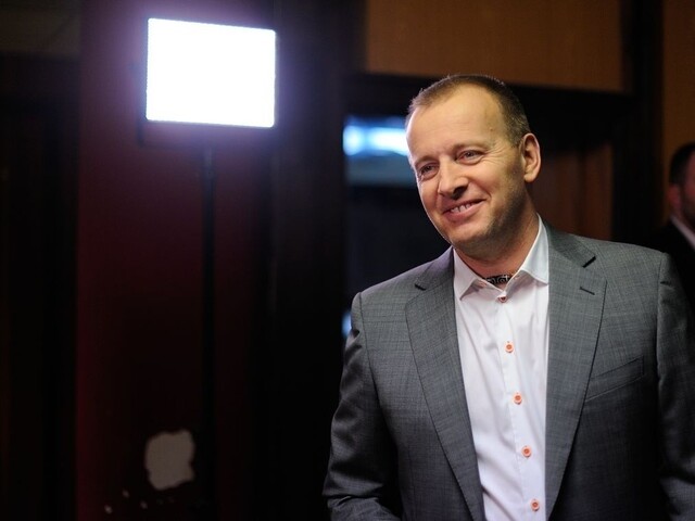 Kollár vidí v kauze Rapid Life prepojenia na Fica a Smer