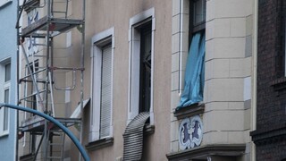 Podozrivého z vraždy ženy a jej troch detí prepustili na slobodu