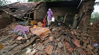 India bojuje s povodňami, rozsiahle dažde zabili desiatky ľudí