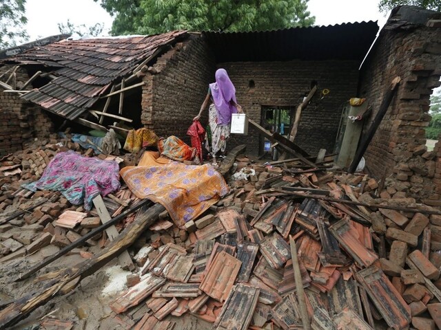 India bojuje s povodňami, rozsiahle dažde zabili desiatky ľudí