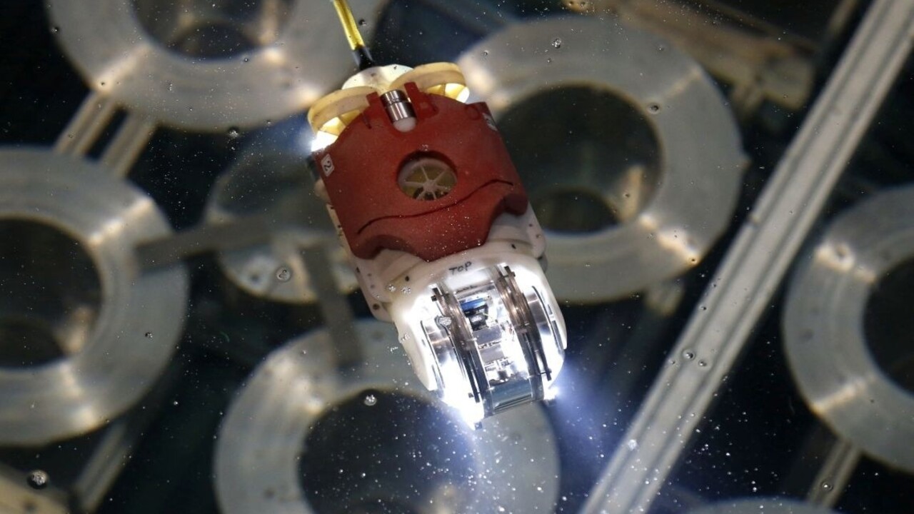 Robot prenikol do fukušimského reaktora, našiel podivné cencúle