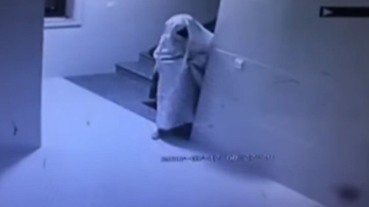 Zlodej chcel byť neviditeľný, vyriešil to netradičným spôsobom