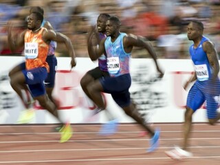 Gatlin sa proti legendárnemu Boltovi vyzbrojil boxerskými rukavicami