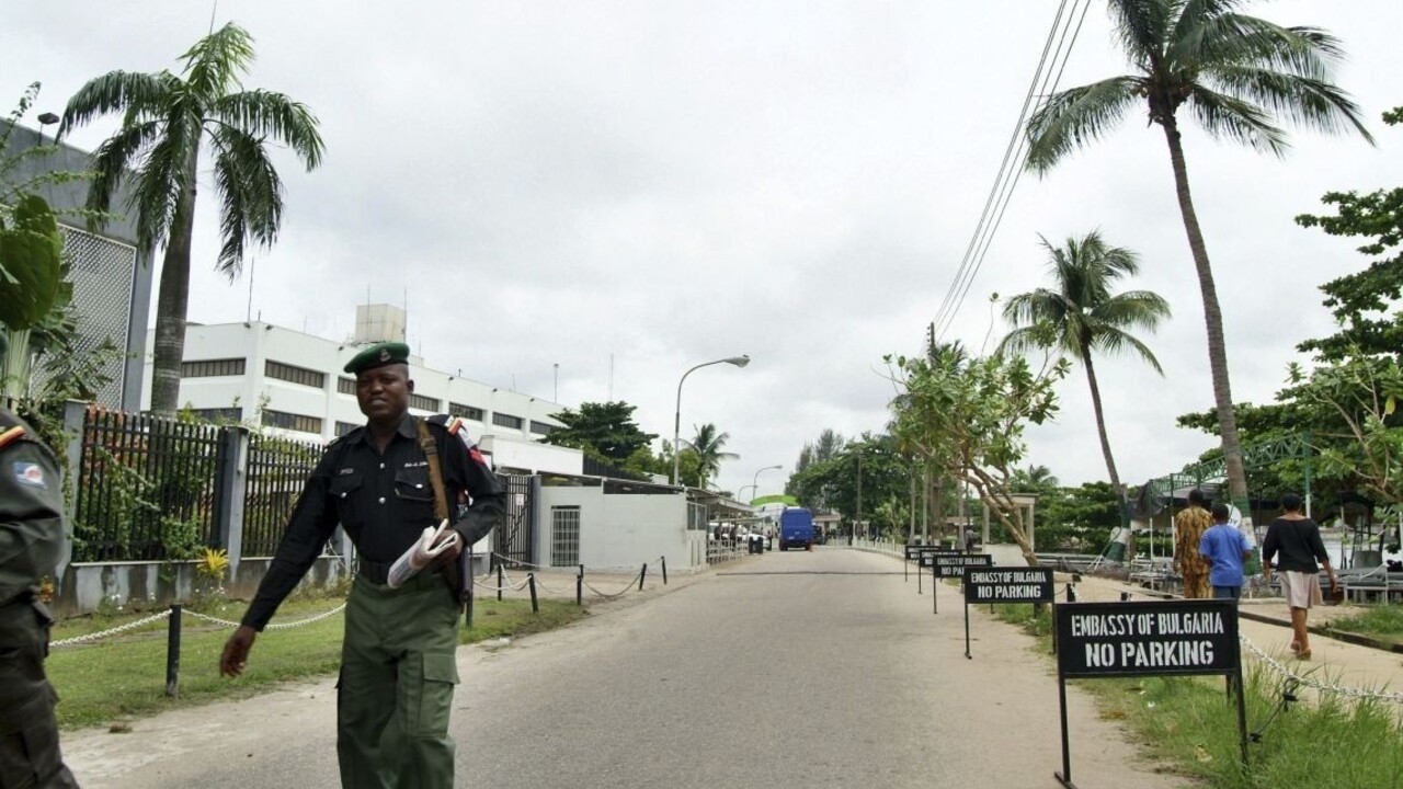 Pri razii zatkli desiatky gejov, hrozí im štrnásť rokov za mrežami