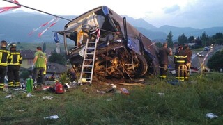 Autobus s českými turistami zišiel z cesty, vodič neprežil