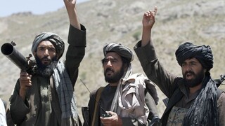 Taliban prepustil rukojemníkov, ale mnohí utečenci neprežili
