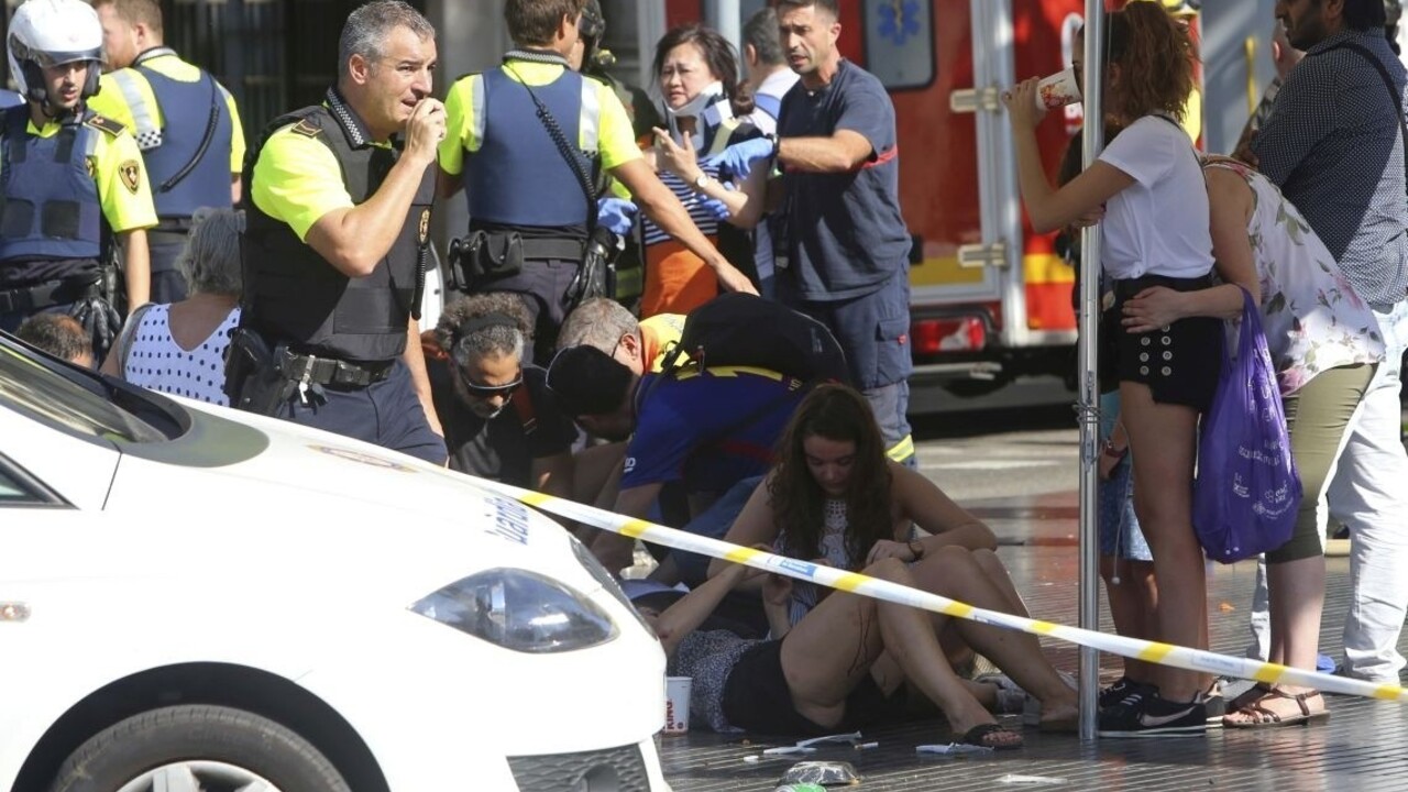 V Barcelone zabíjala dodávka. Polícia potvrdila, že ide o terorizmus