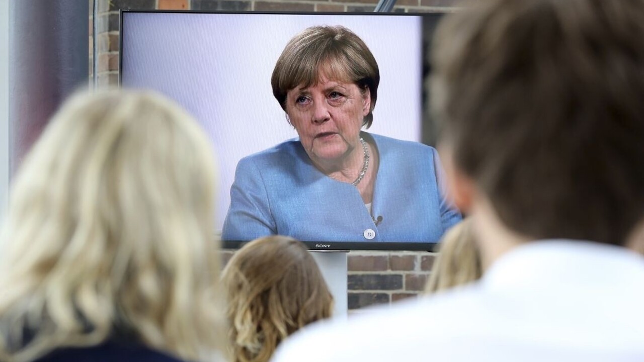 Merkelová neľutuje, že do Nemecka vpustila státisíce migrantov
