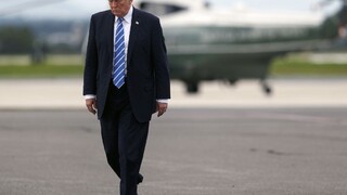 Dúfam, že Trumpa zavraždia, napísala senátorka. Vyhrážali sa jej