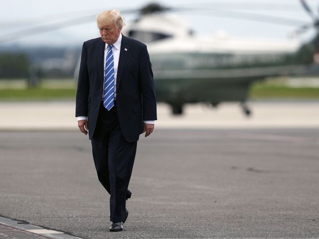 Dúfam, že Trumpa zavraždia, napísala senátorka. Vyhrážali sa jej
