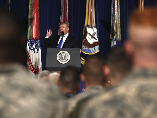 Trump v očakávanom prejave predstavil stratégiu pre Afganistan