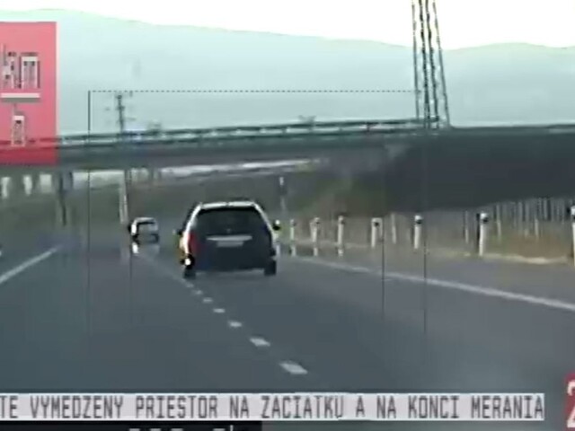 Opitý pirát sa s autom plným ľudí hnal obrovskou rýchlosťou