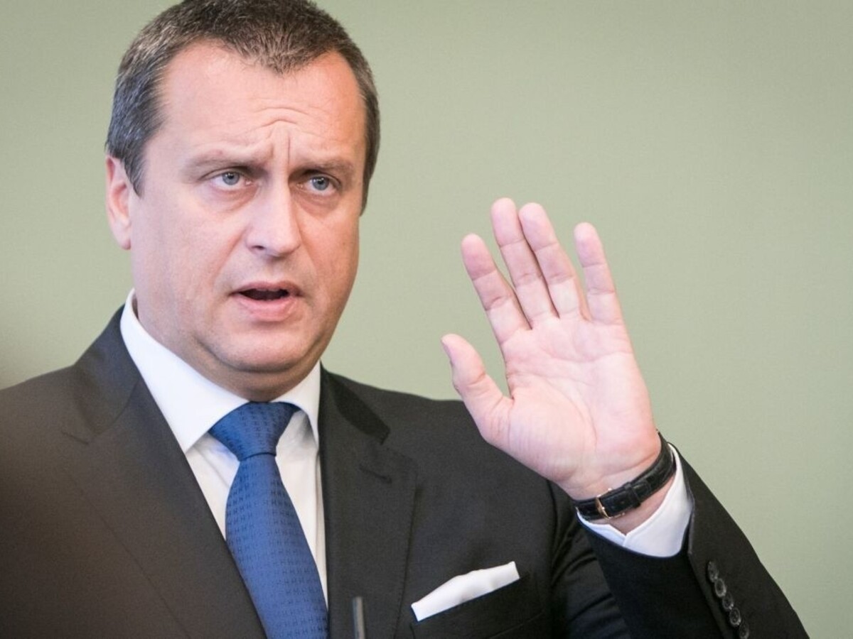 SNS prichádza s ďalšou požiadavkou, ide o majetky funkcionárov