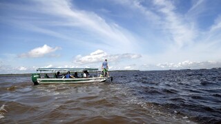 Na rieke sa potopila loď so 70 pasažiermi, hlásia mŕtvych aj nezvestných