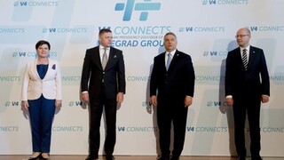 Vyšehradská štvorka je vraj na odpis, dôvodom je Ficov obrat