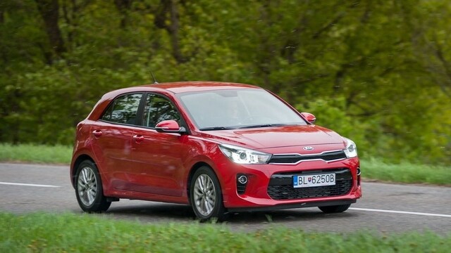 Kia Rio atmosféra verzus turbo, Peugeot 308 a Nissan X-Trail po facelifte