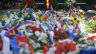 Pod oknom bola kopa odoperovaných rúk, spomína účastník SNP