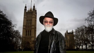 Nevydané romány slávneho spisovateľa zničil parný valec