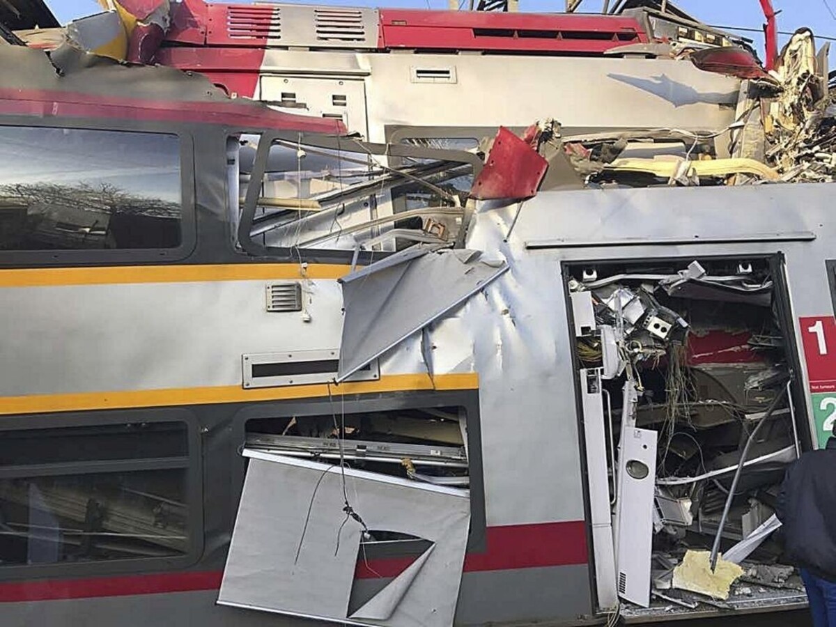 V Poľsku sa zrazili dva vlaky, zranilo sa vyše 20 ľudí